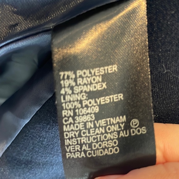 Tahari Arthur S Levine 6 Navy Blazer Like New - Picture 8 of 9